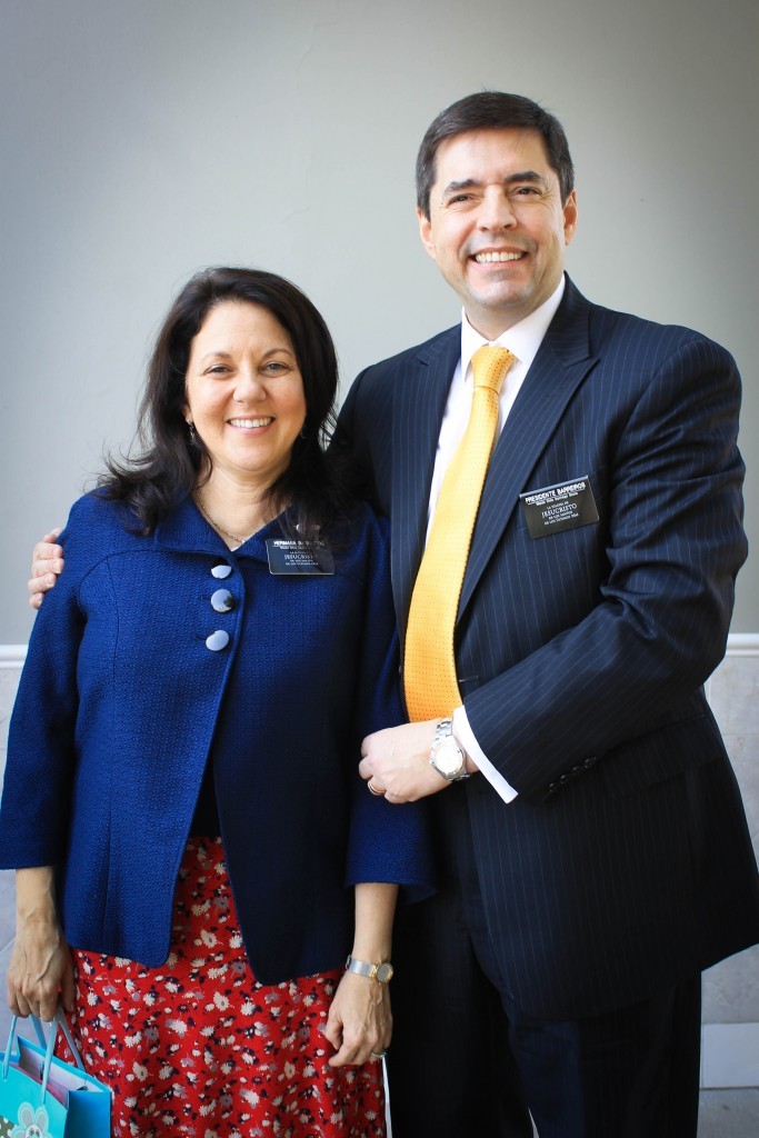 Presidente y Hermana Barreiros de la Misión Chile Santiago Oeste.