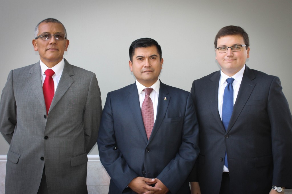 Nueva Presidencia de Estaca (nombres de izq. a der.) Orlando Arancibia, César Sáez, Diego Loyola.