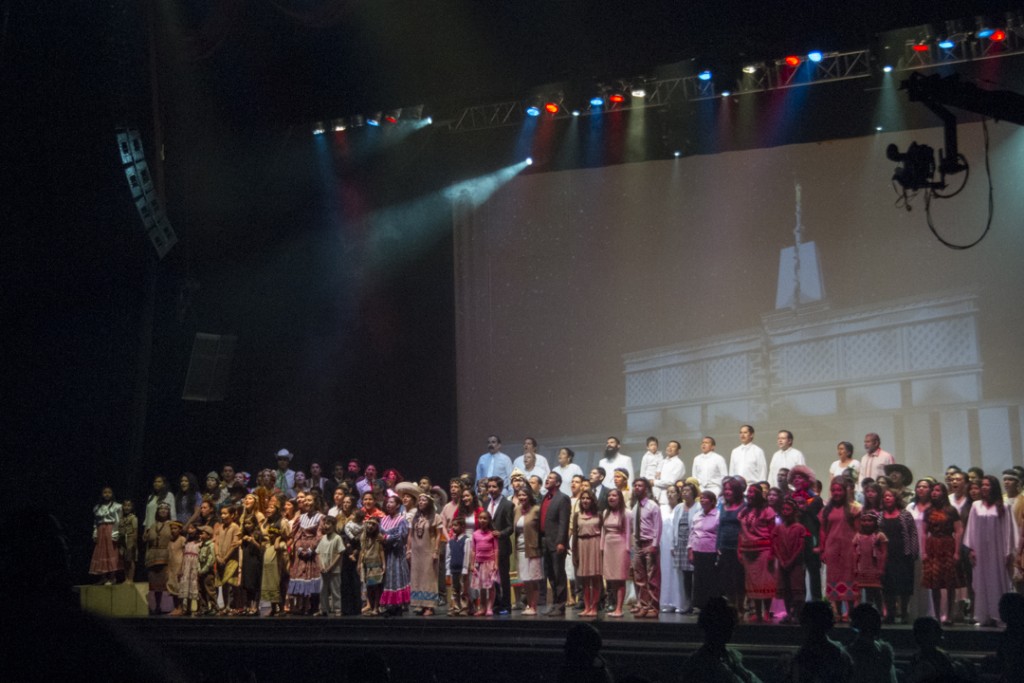 Un Legado de Fe y Sacrificio, evento cultural por la rededicación del Templo de la Ciudad de México en el teatro Metropolitan. México, D.F., 2015