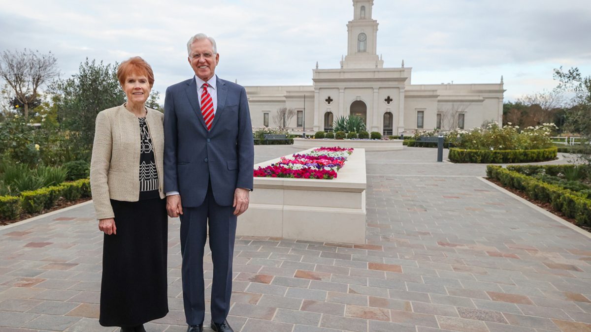 Templo de Salta Argentina es dedicado por apostol misionero retornado que sirvió en Salta