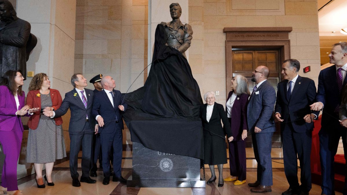 Estatua de pionera santo de los últimos días es inaugurada en el Capitolio de los Estados Unidos